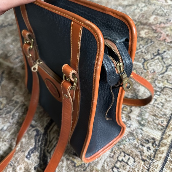 Vintage Dooney and Bouke shoulder Bag Purse - Picture 7 of 16